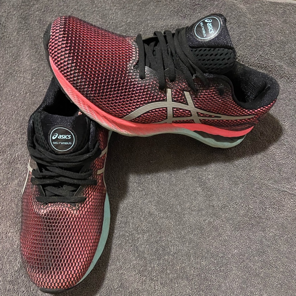 Asics Womens shoes size 11.